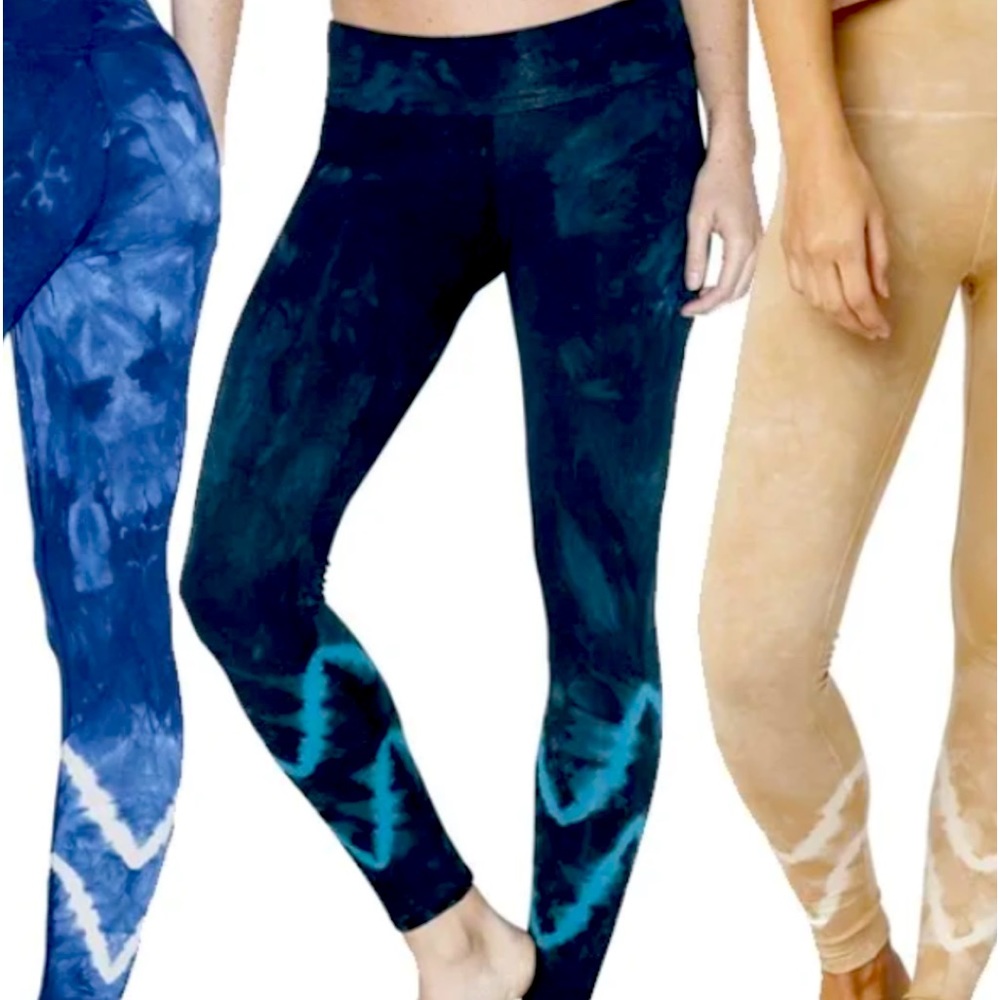 Electric & Rose navy blue leggings with electric blue chevrons